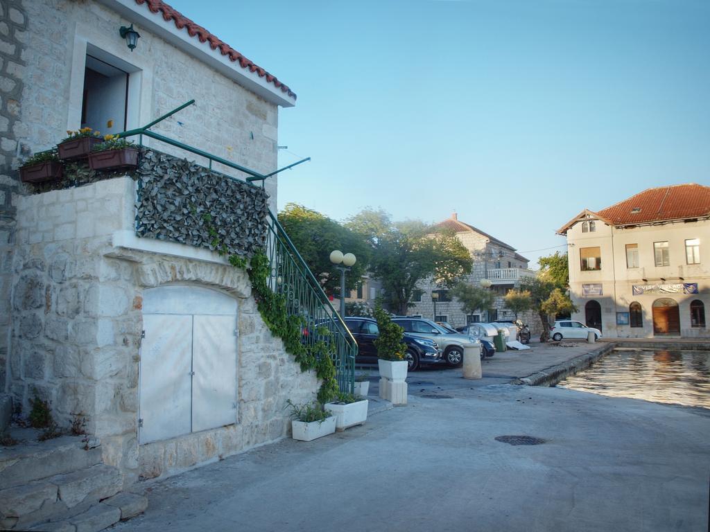 Old Fisherman House Kastela Bagian luar foto