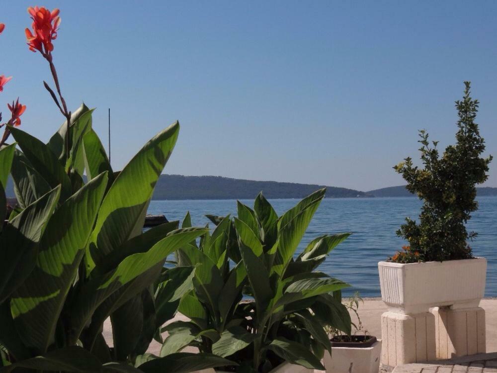 Old Fisherman House Kastela Bagian luar foto