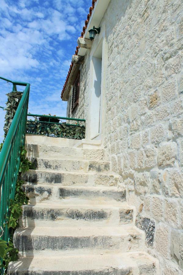 Old Fisherman House Kastela Bagian luar foto